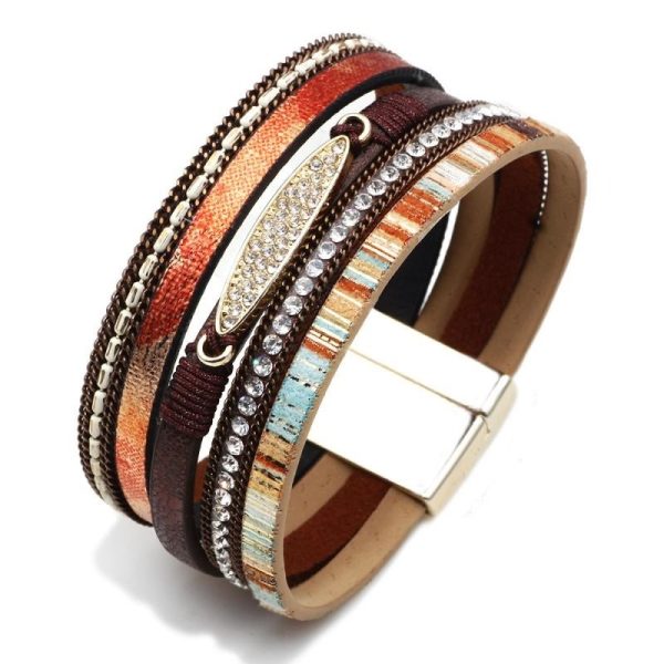 Bracelet indien multirangs en cuir avec strass et fermoir magnétique