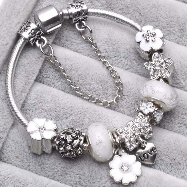 Bracelet breloque pour femme blanc avec fleurs