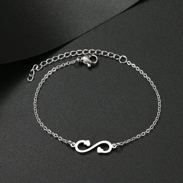 Bracelet infinity couleur argent avec cœur en acier inoxydable