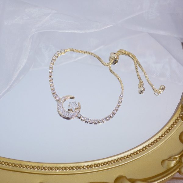 Bracelet lune or avec cristaux de zircon