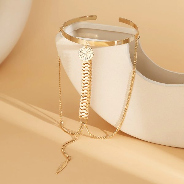 Bracelet bras avec pendentif, plume et chaîne plate