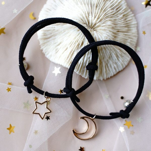 Bracelet amitié magnétique cordon ajustable pendentif lune et étoile