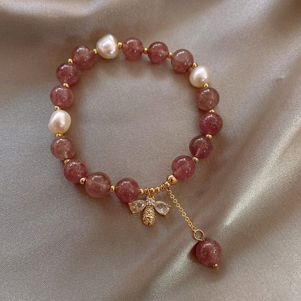 Bracelet quartz rose, perles d'eau douce et petite abeille