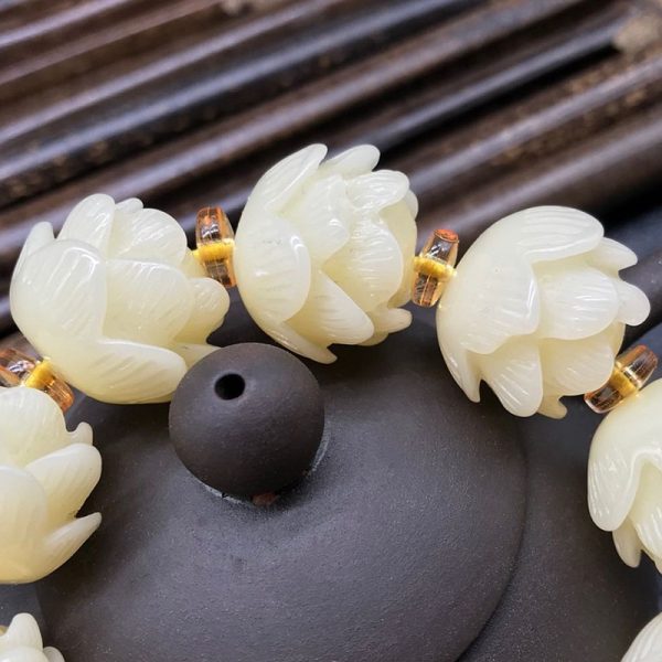 Bracelet bouddhiste en pierre naturelle lotus