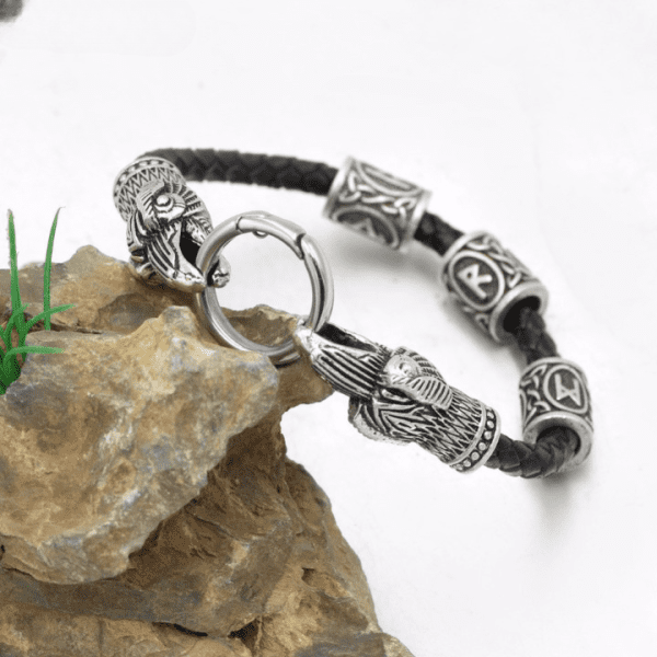 Bracelet viking en cuir noir et fermoir têtes oiseaux anneau