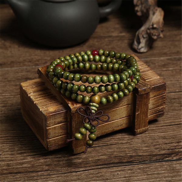 Bracelet bouddhiste en bois naturel de santal