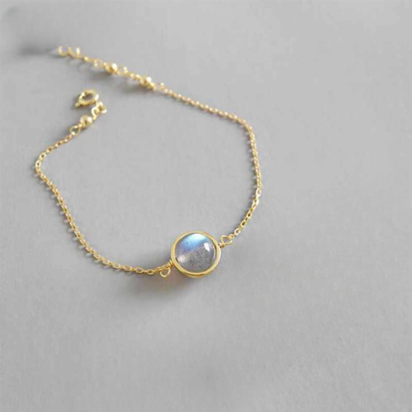 Bracelet pierre de lune perle chaîne fine dorée