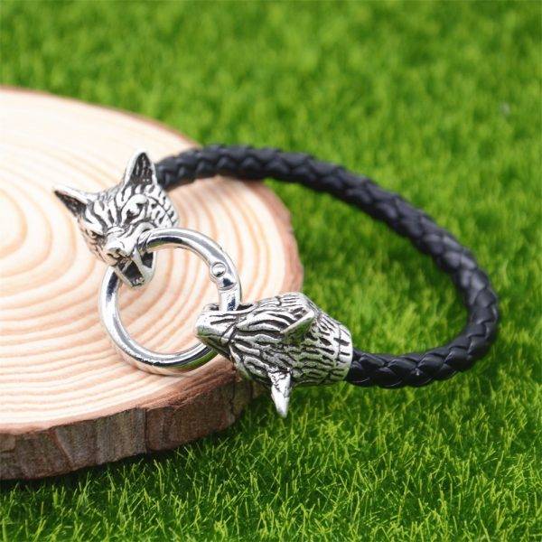 Bracelet viking en cuir noir têtes de loup anneau